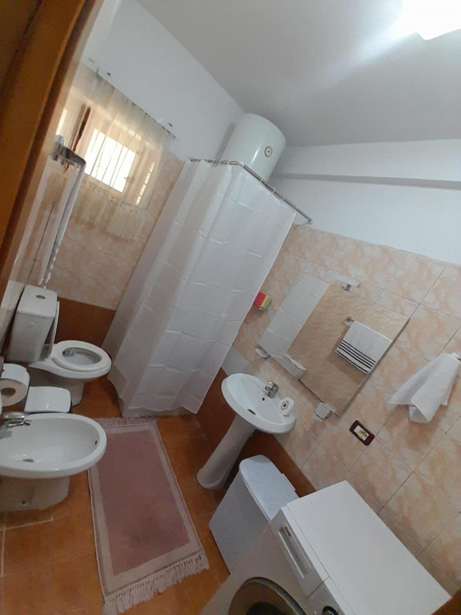 George 1 Appartement Gjirokastër Kamer foto
