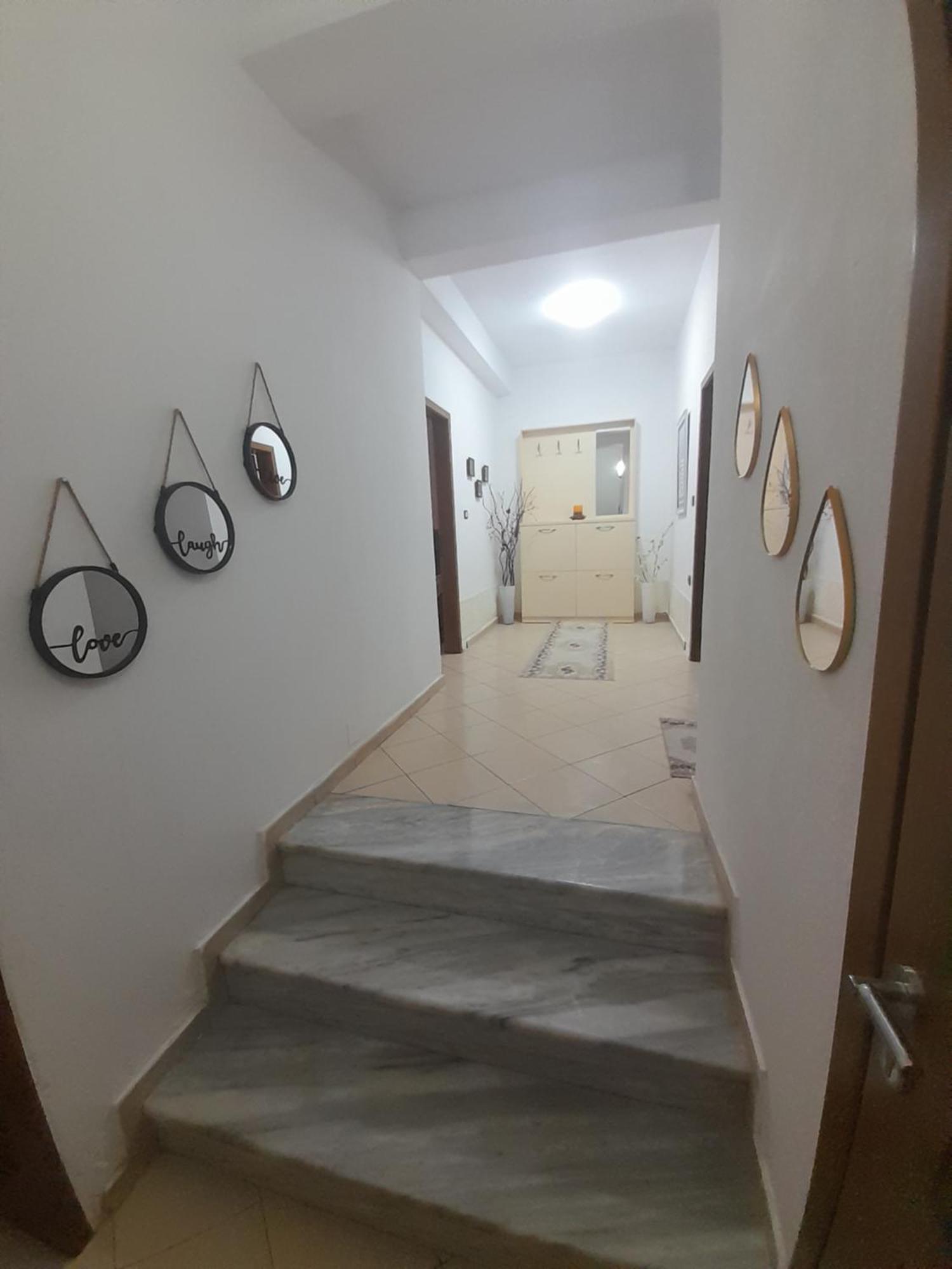 George 1 Appartement Gjirokastër Buitenkant foto
